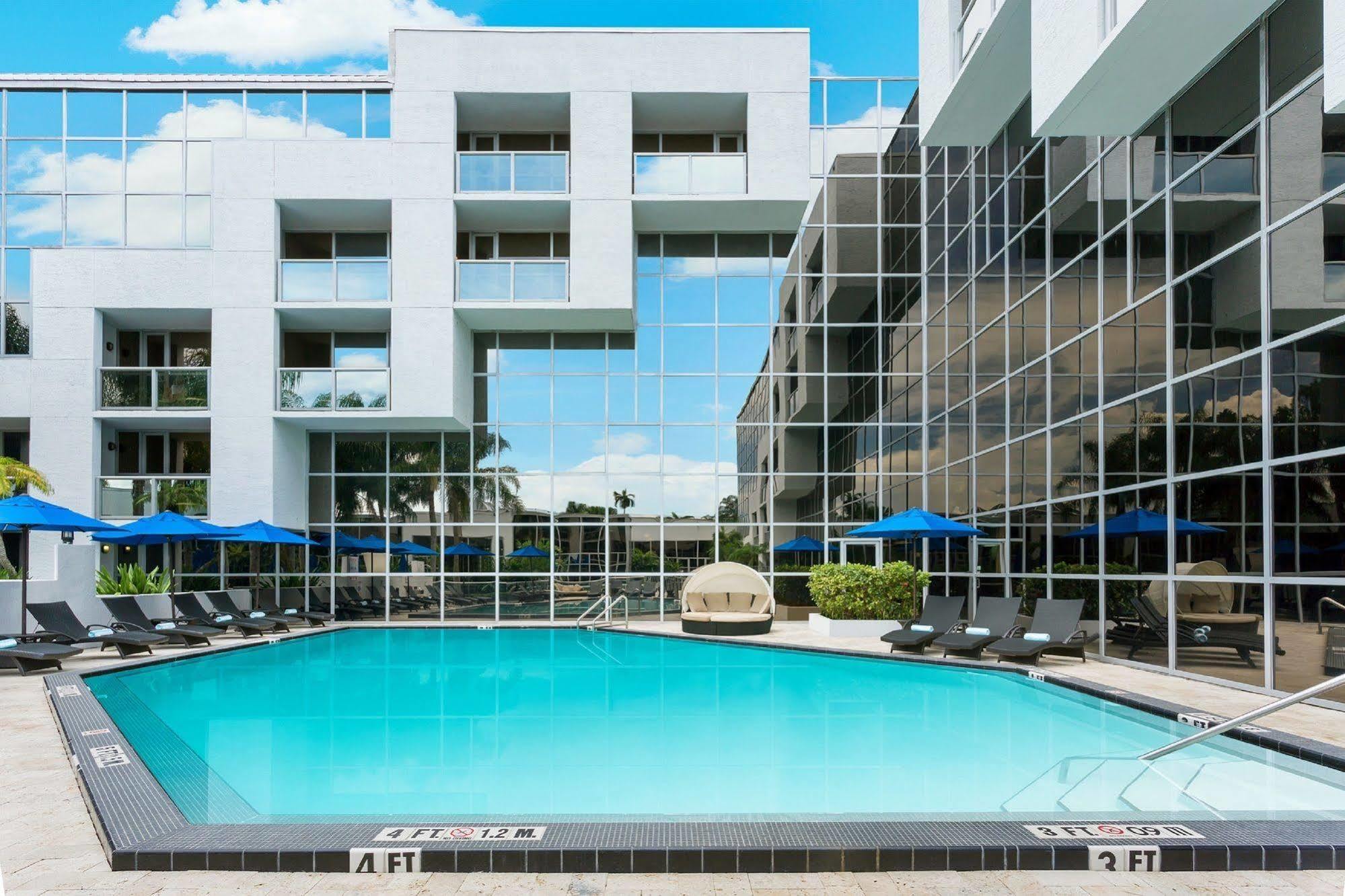 Sawgrass Grand Hotel And Suites Sports Complex Sunrise Luaran gambar